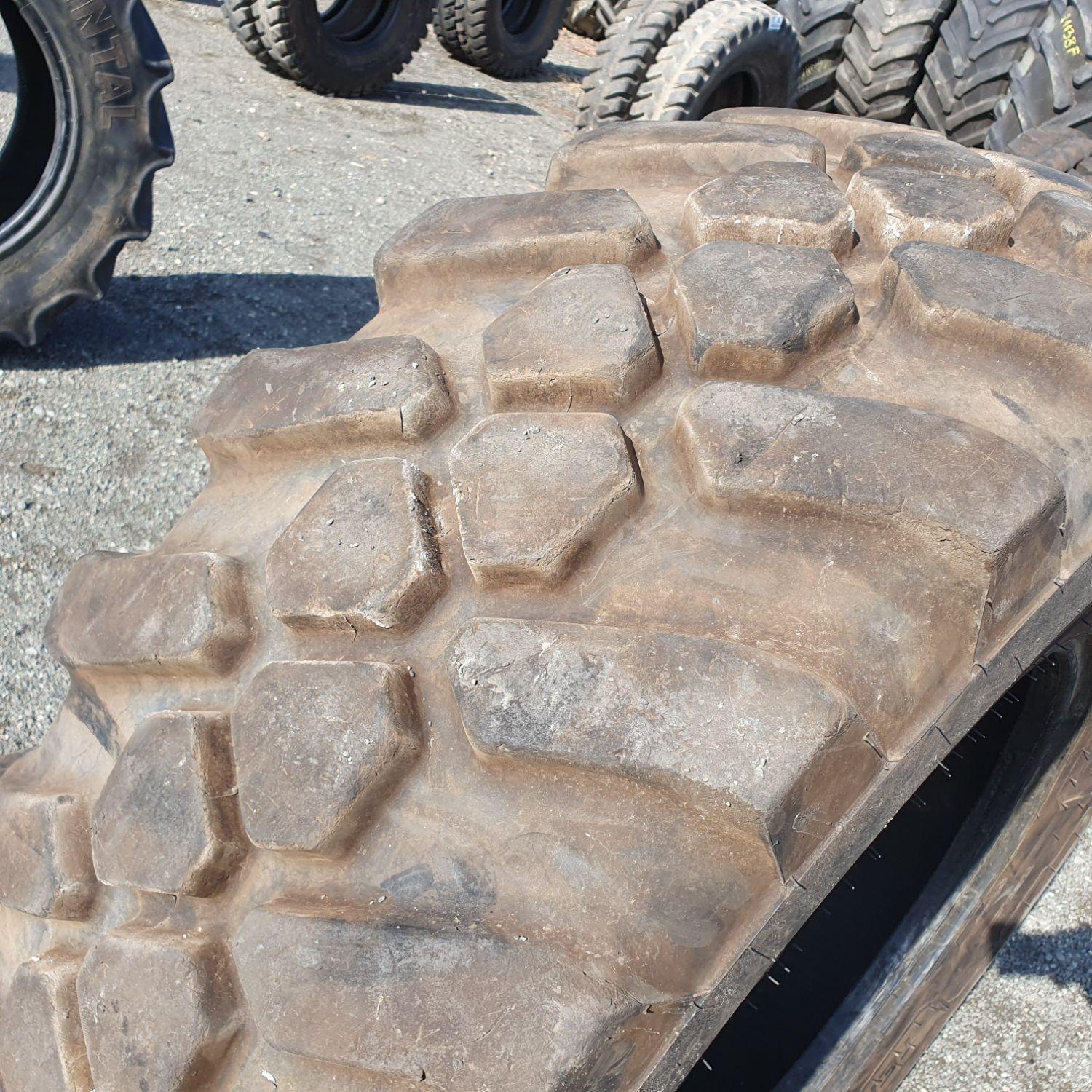  Cauciucuri 460/70R24 (17.5R24) Apollo