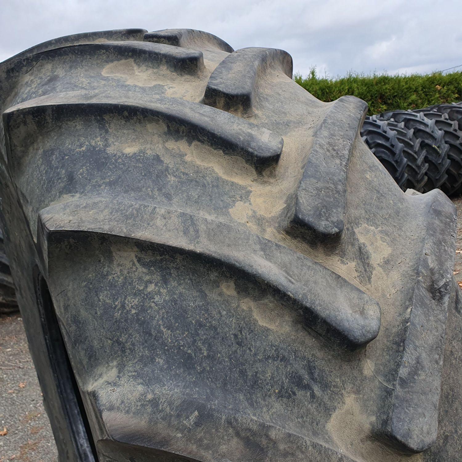  Cauciucuri 680/85R32  Continental