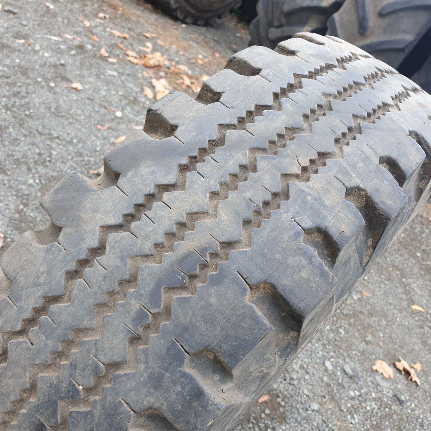  Cauciucuri 7.00-16  Dunlop
