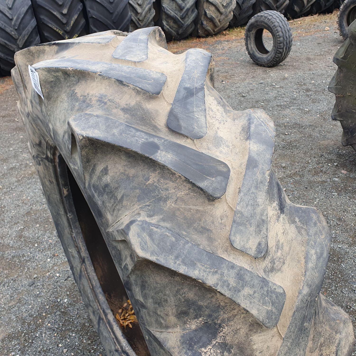  Cauciucuri 14.9-28 (380/85R28) Semperit