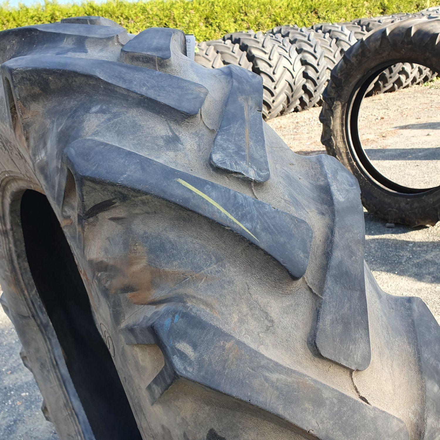  Cauciucuri 13.6-36 (340/85R36) Semperit
