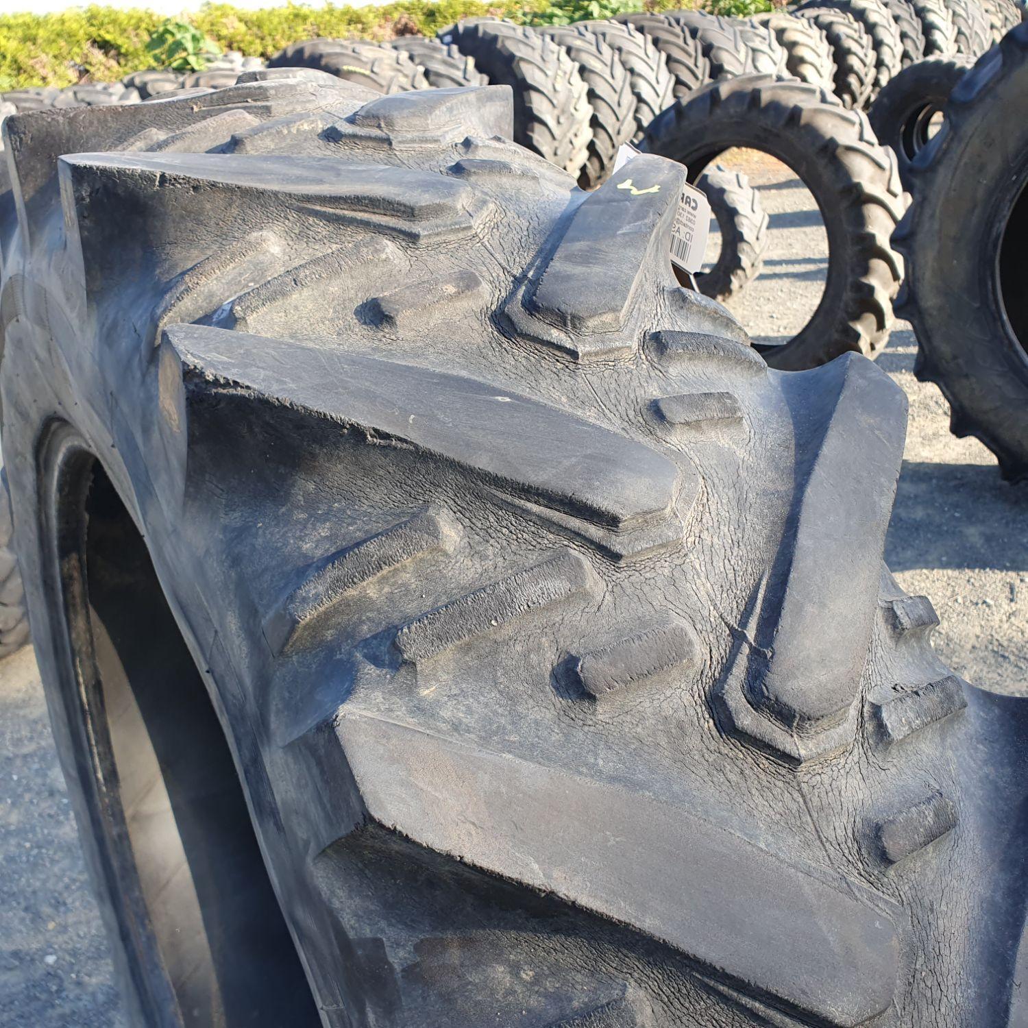  Cauciucuri 13.6R36 (340/85R36) Semperit