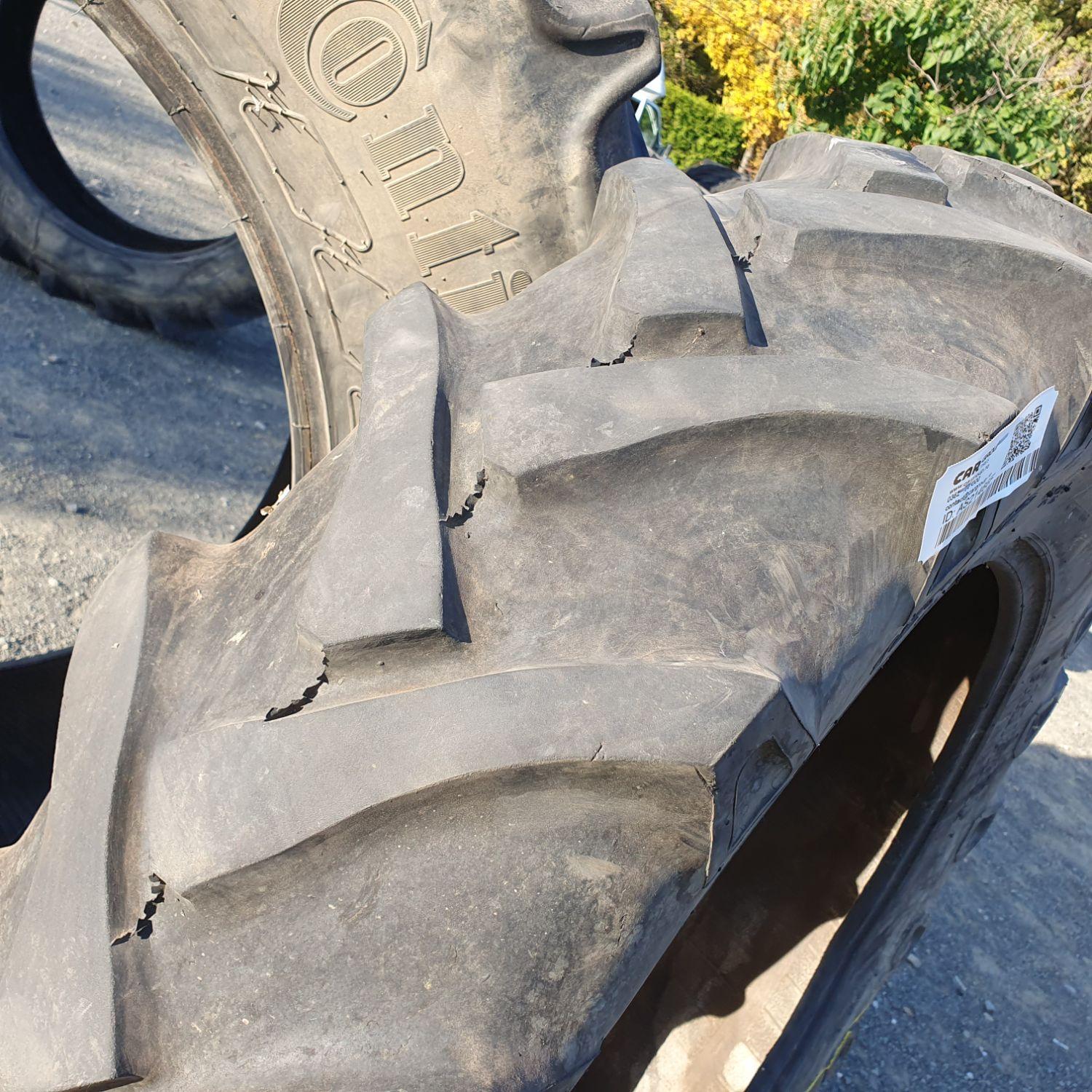  Cauciucuri 12.4-32 (320/85R32) Universal