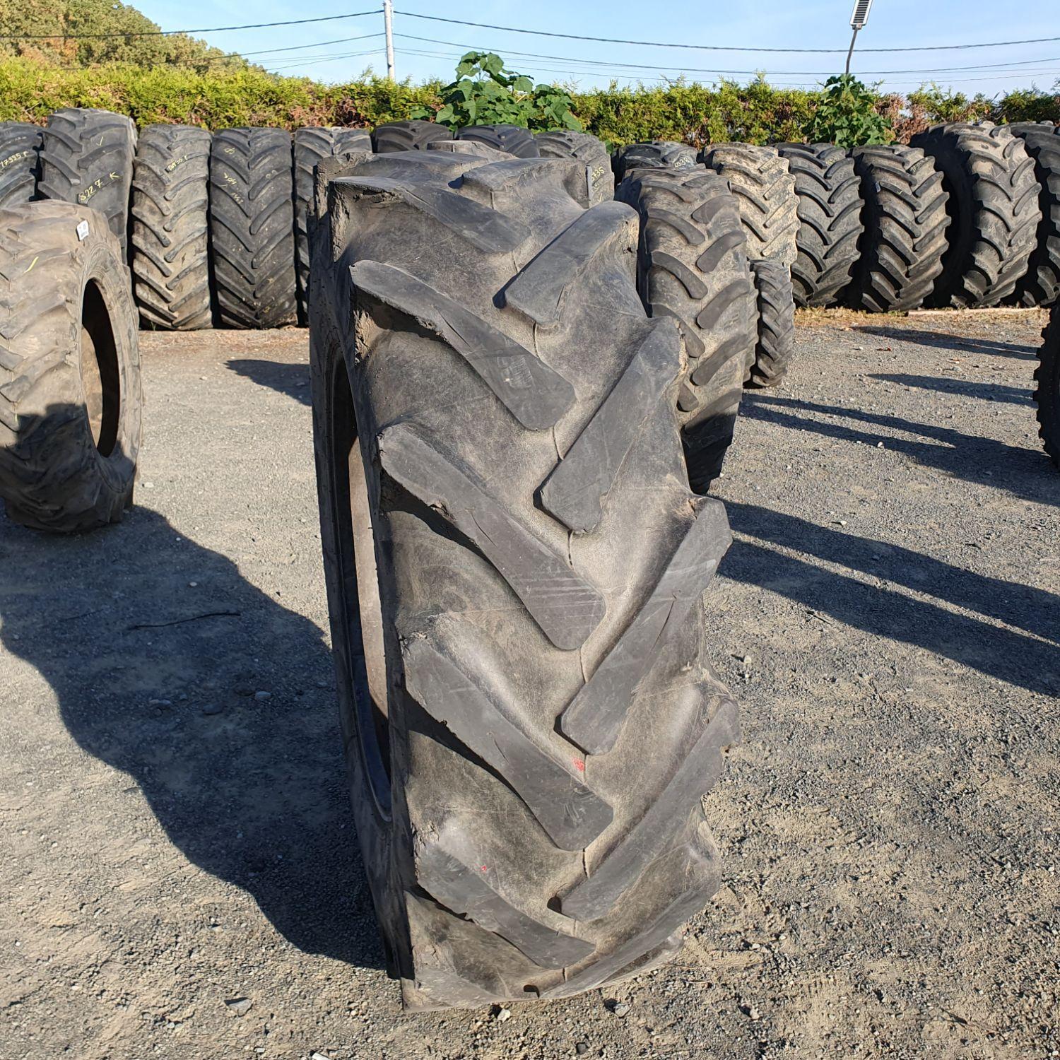  Cauciucuri 16.9-30 (420/85R30) Semperit