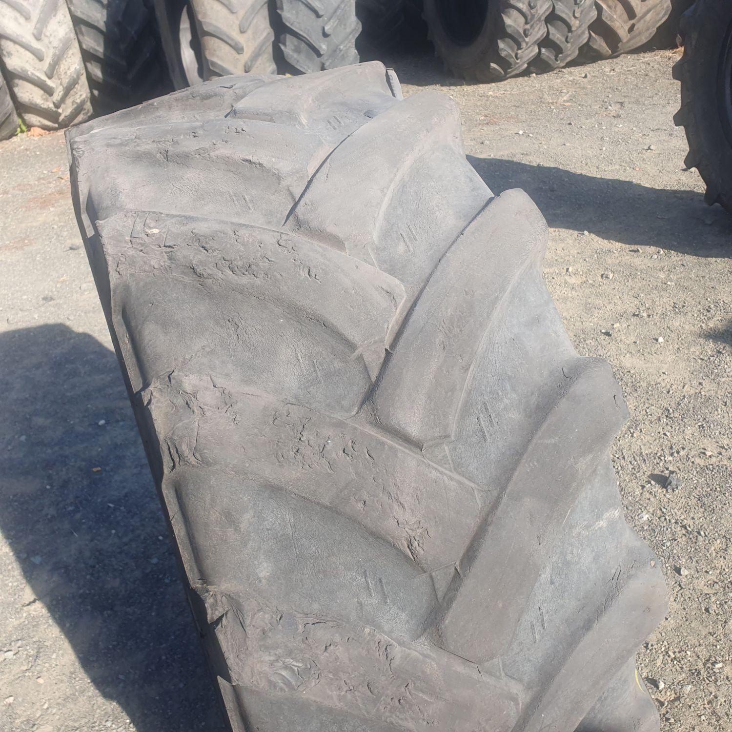  Cauciucuri 405/70-24 (400/70R24) Mitas