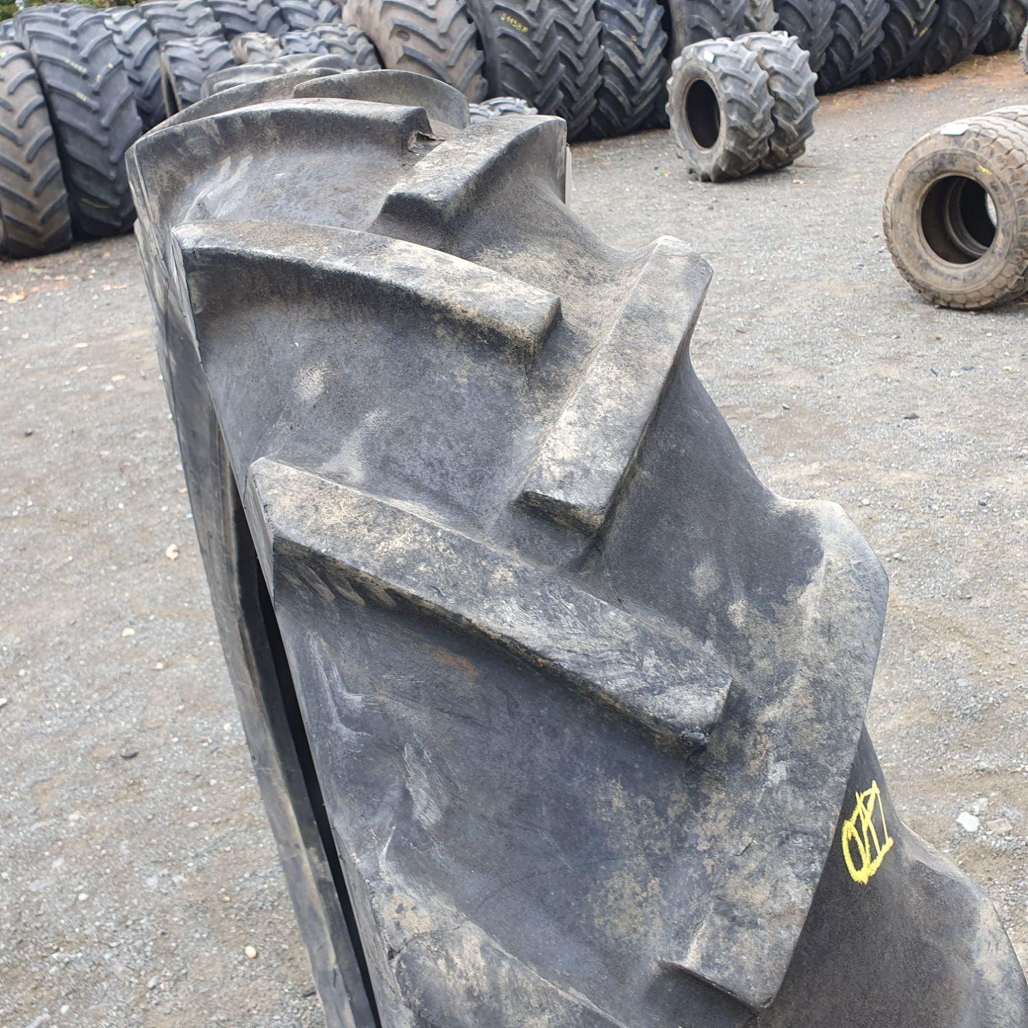  Cauciucuri 13.6-36 (340/85R36) Semperit