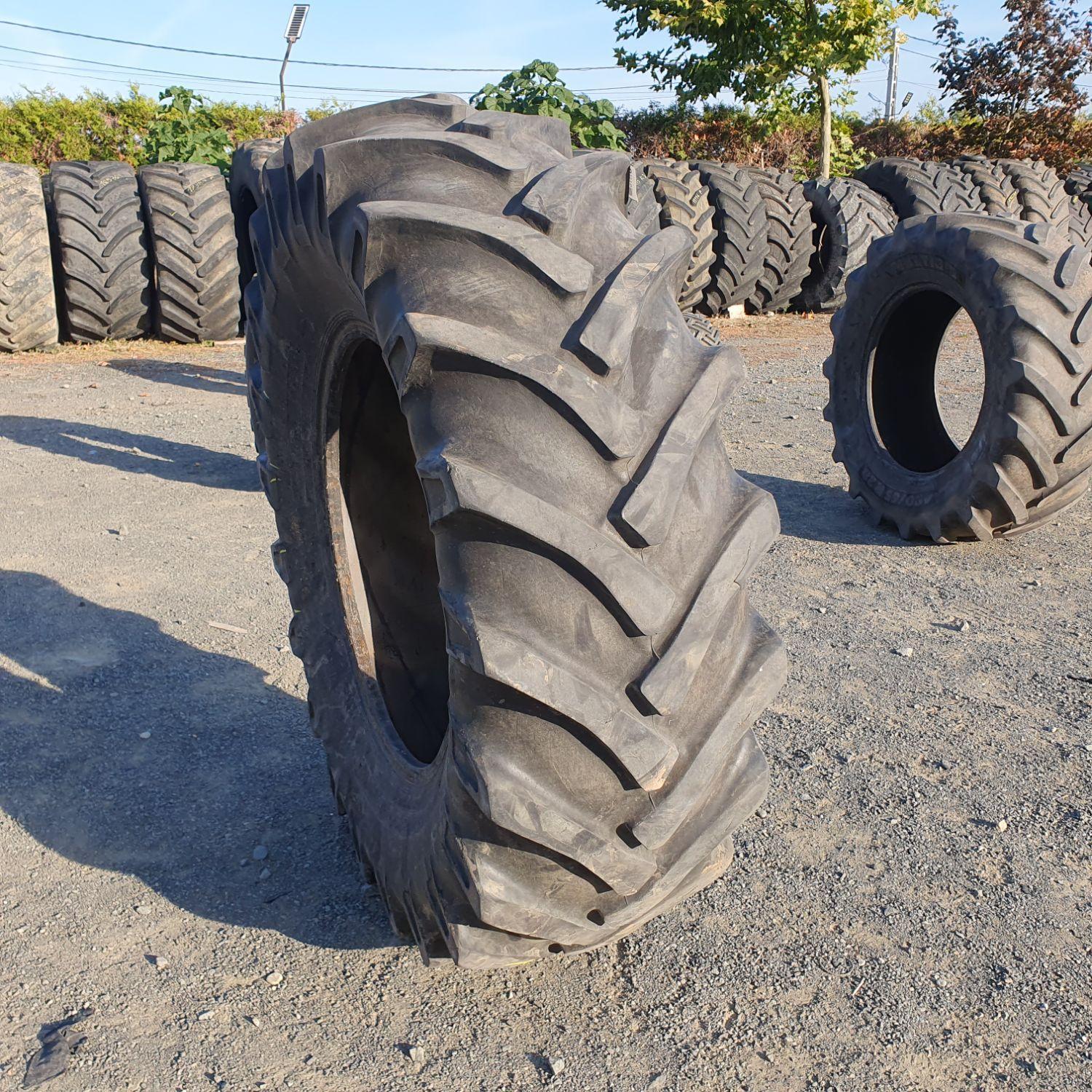  Cauciucuri 18.4-30 (460/85R30) Vredestein