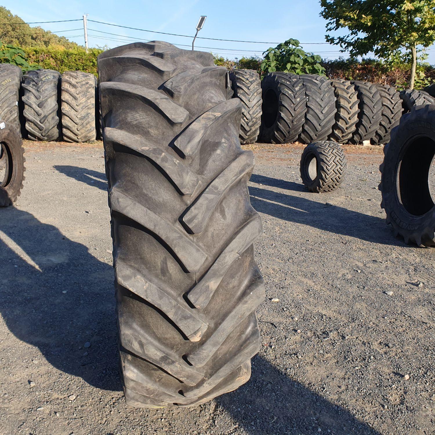  Cauciucuri 18.4-30 (460/85R30) Vredestein