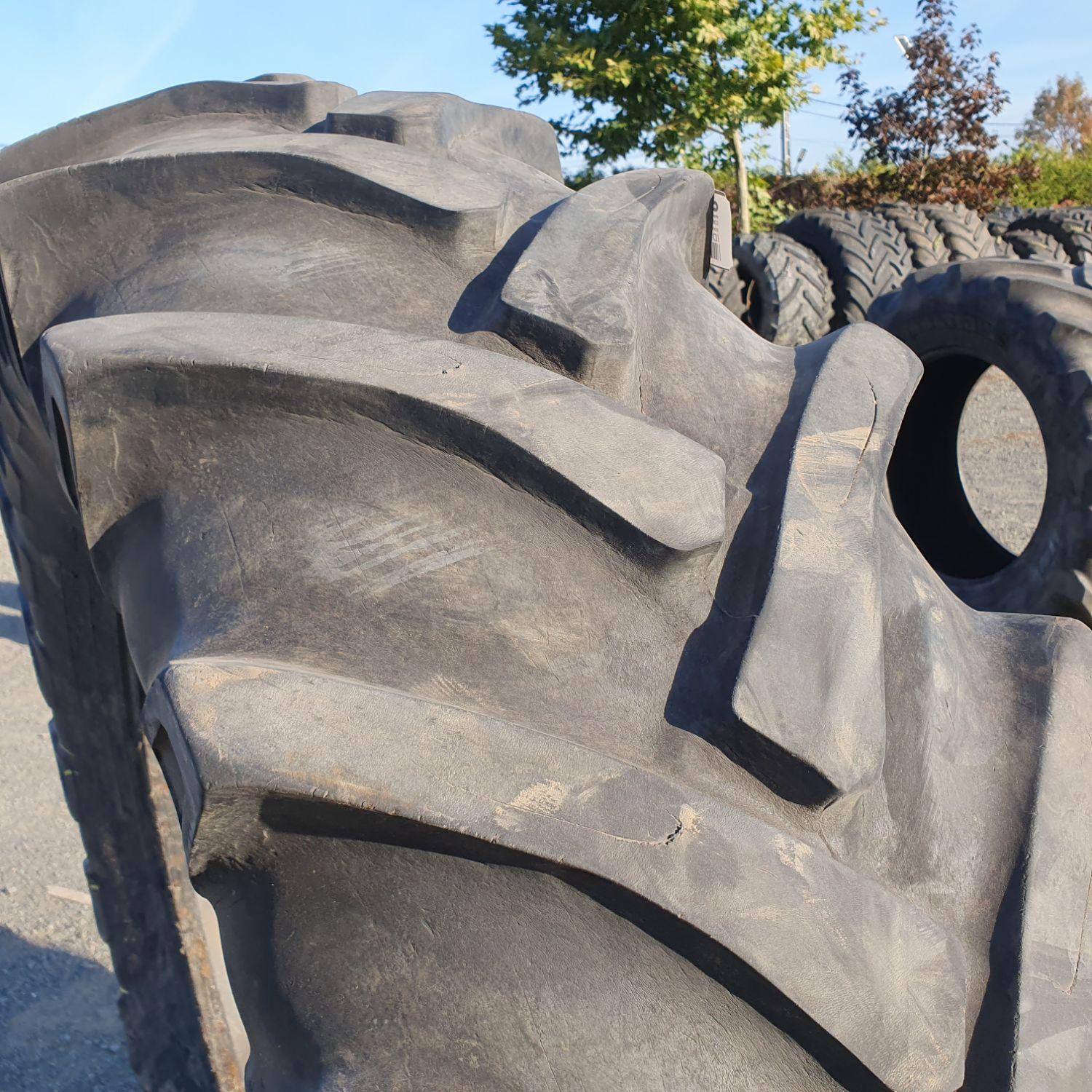 Cauciucuri 18.4-30 (460/85R30) Vredestein