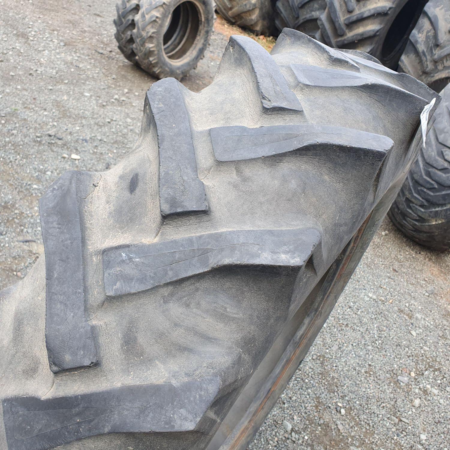  Cauciucuri 11.2-28 (280/85R28) Semperit