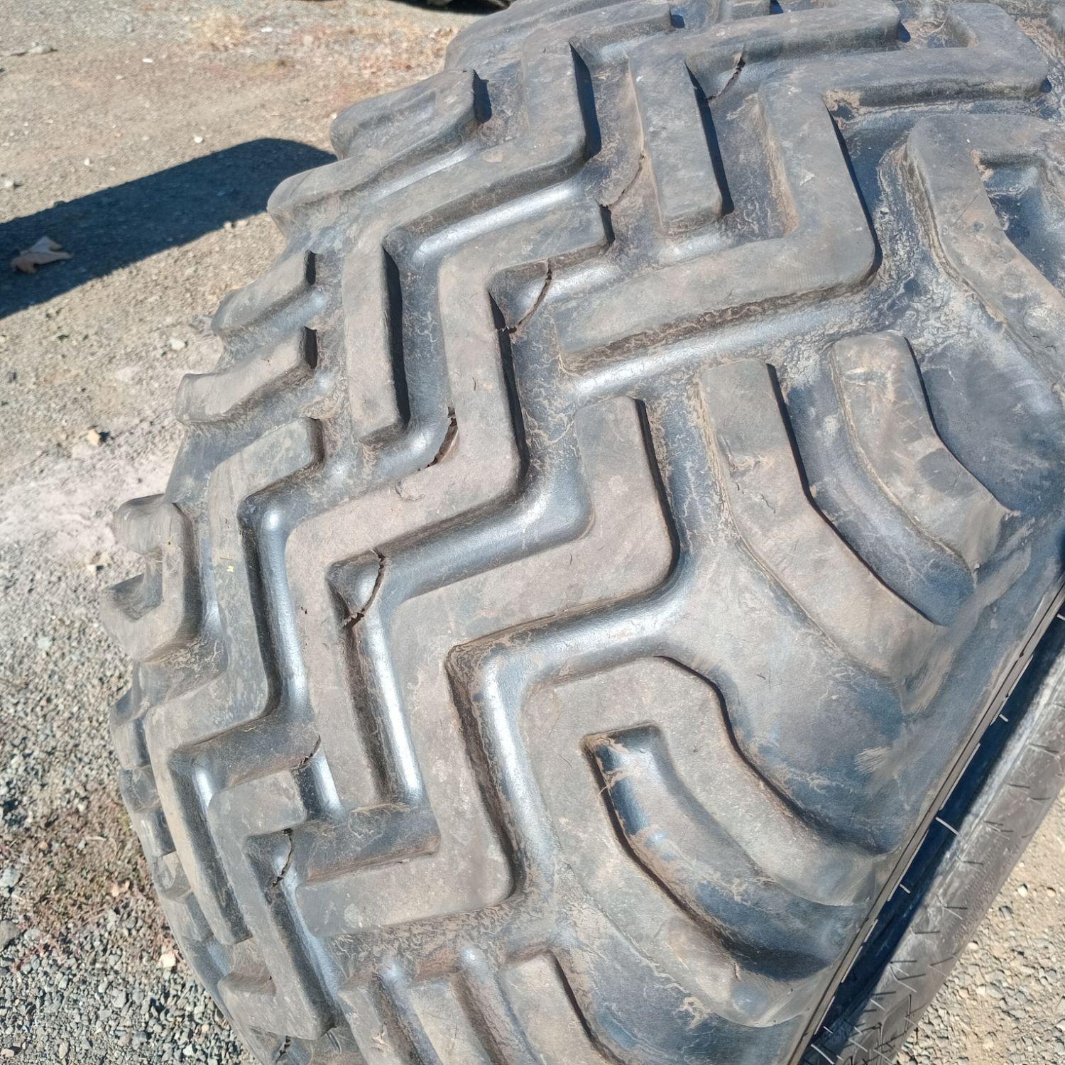  Cauciucuri 440/50R17  Bkt