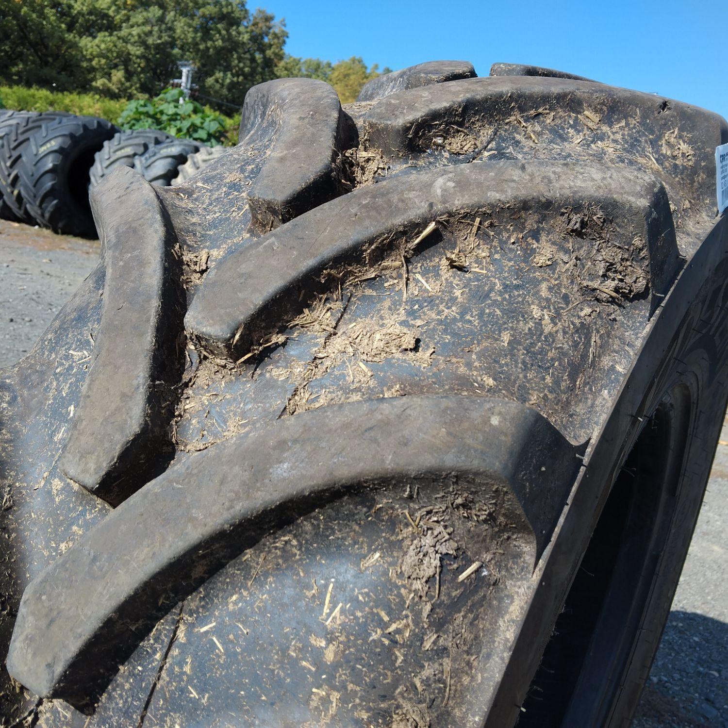  Cauciucuri 460/70R24 (17.5R24) Vredestein