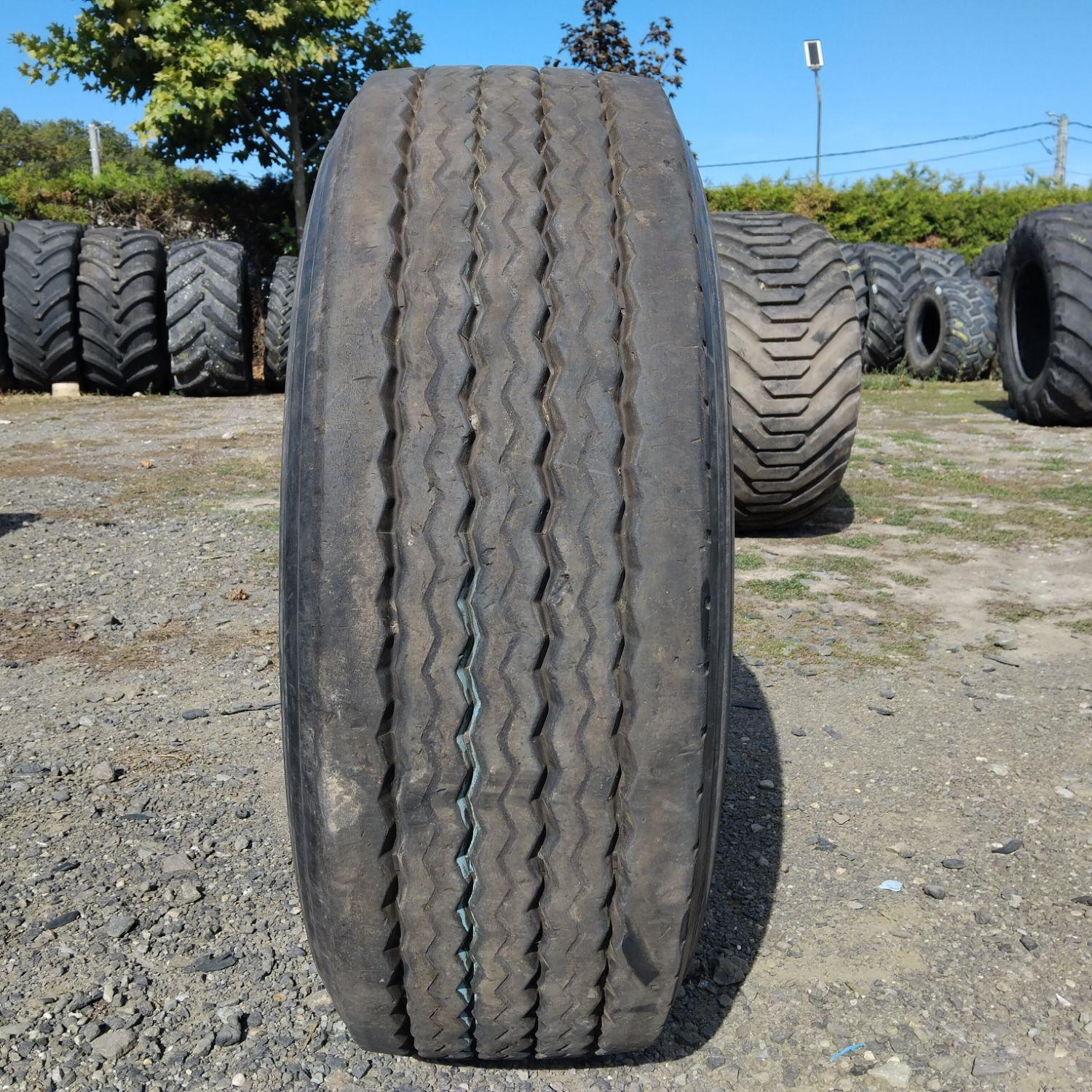  Cauciucuri 385/65R22.5  Universal