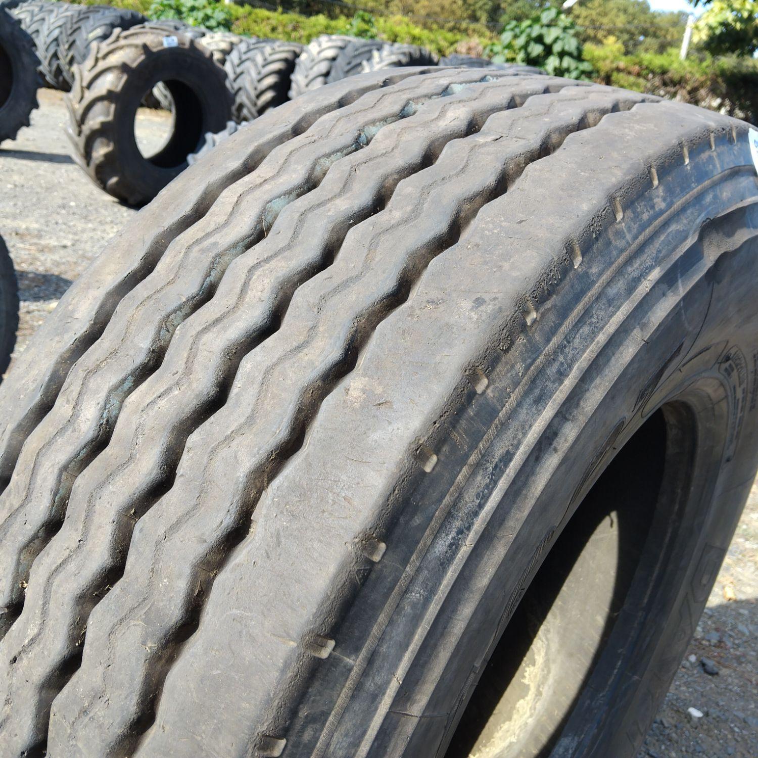  Cauciucuri 385/65R22.5  Universal