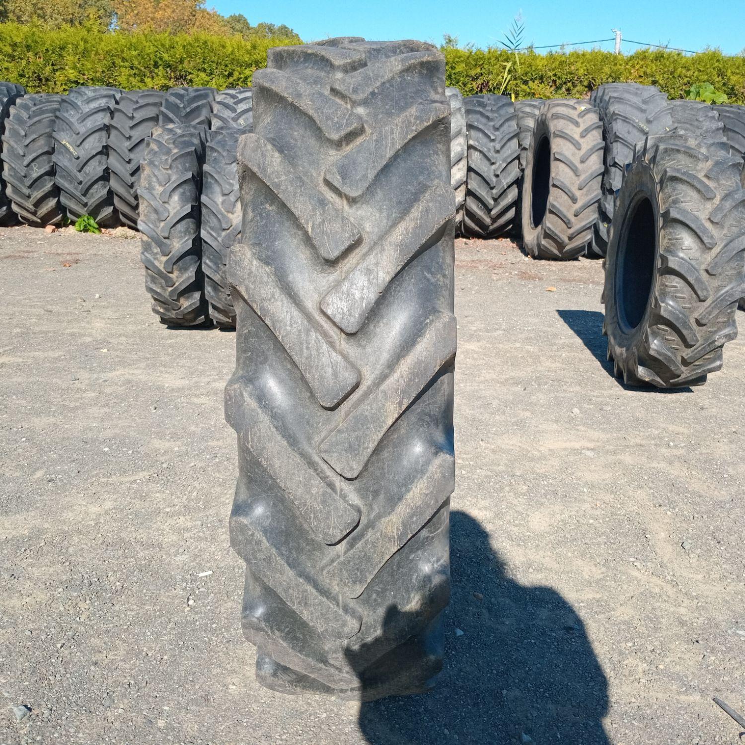  Cauciucuri 12.4/11-28 (12.4R28) Semperit