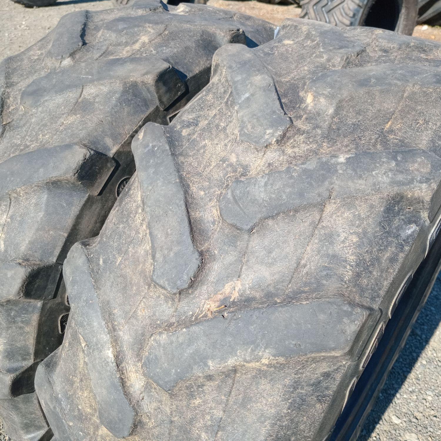  Cauciucuri 280/70 18  Pirelli