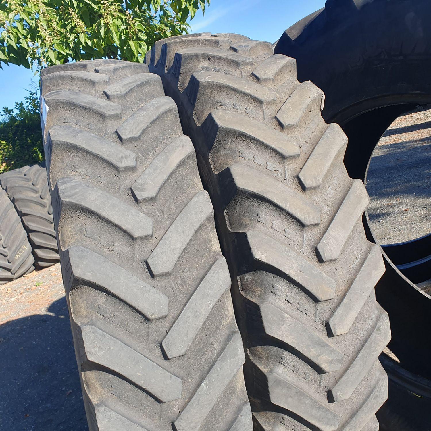  Cauciucuri 380/90R46  Bkt