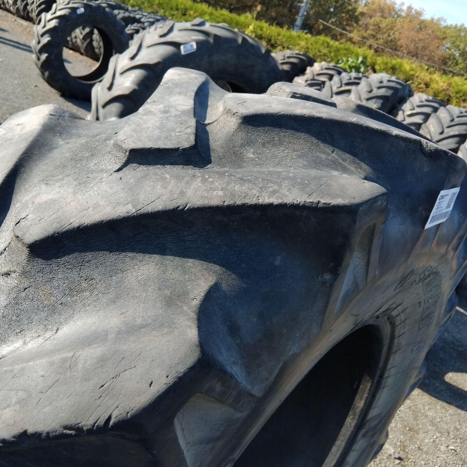  Cauciucuri 16.9-30 (420/85R30) Semperit