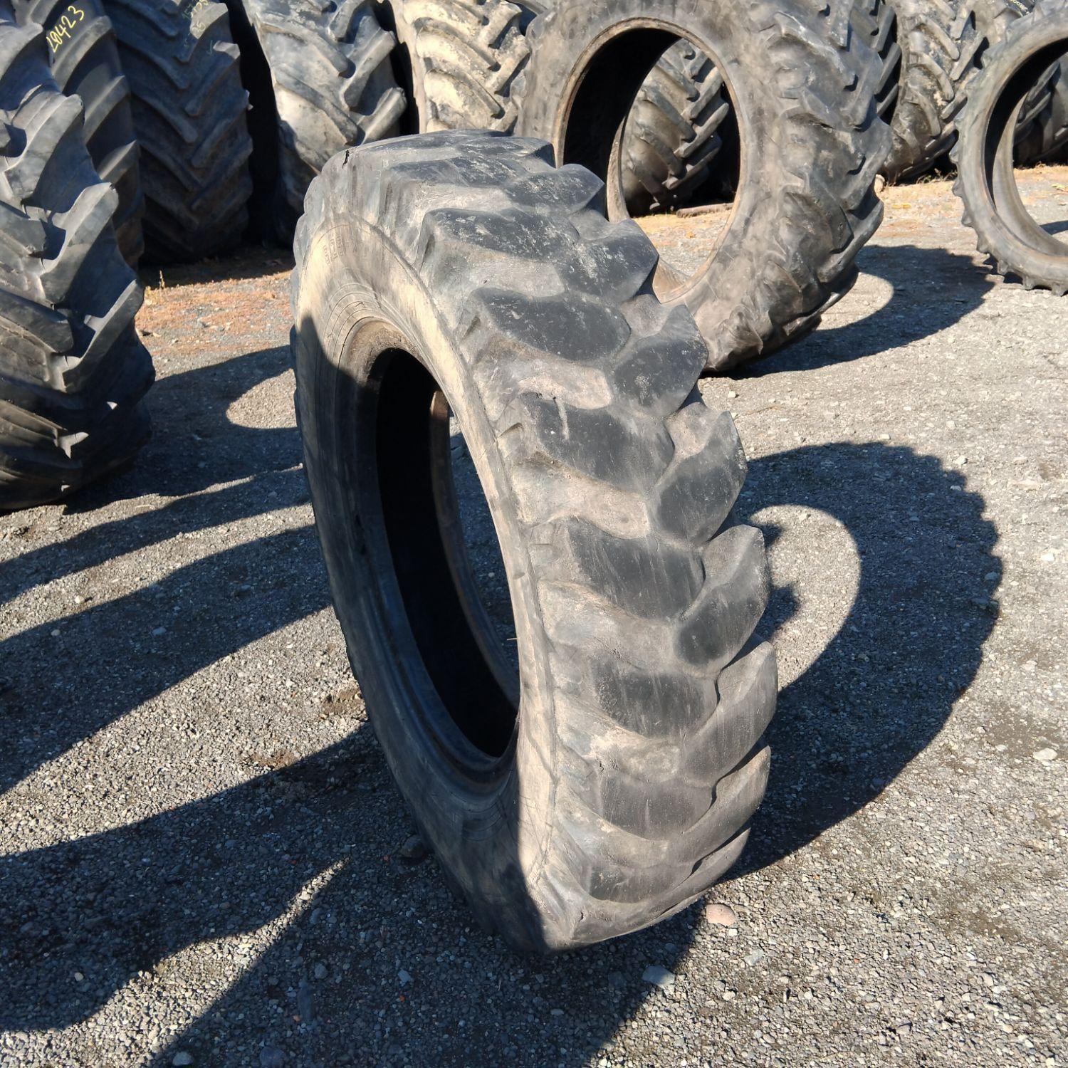  Cauciucuri 8.25-20  Rigdon