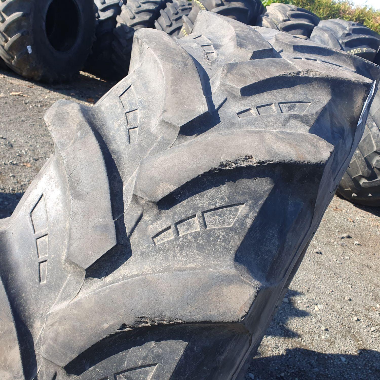  Cauciucuri 420/85R30 (16.9R30) Petlas