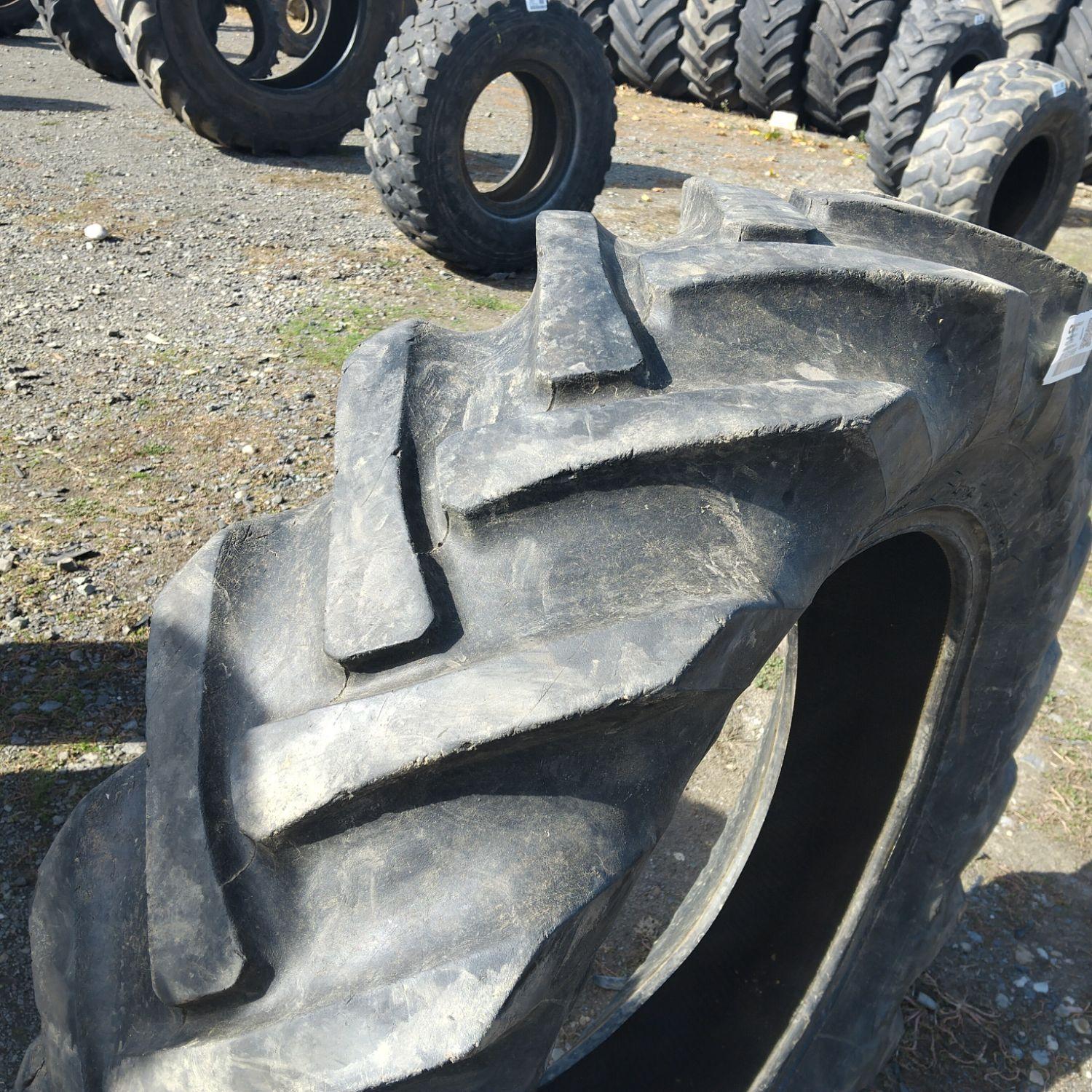  Cauciucuri 12.4-28 (320/85R28) Continental