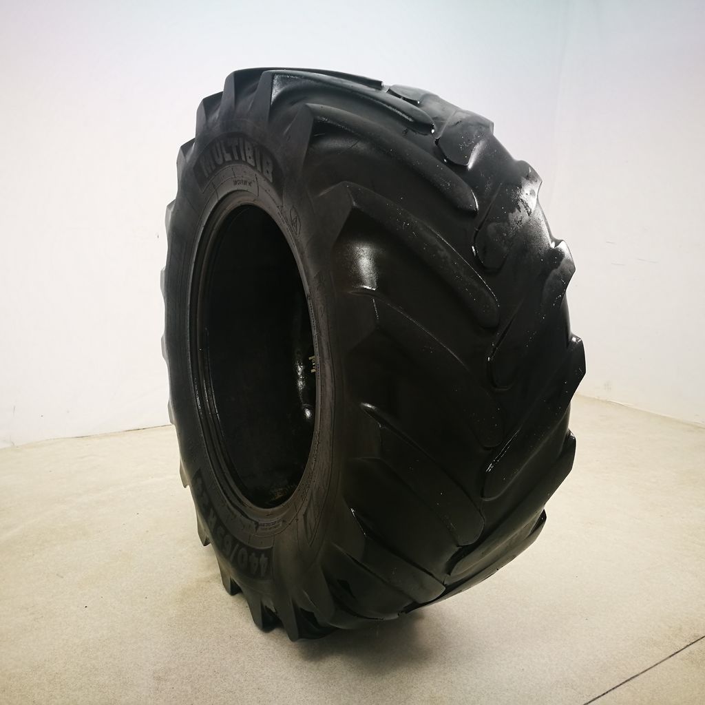  Cauciucuri 440/65 24  Michelin