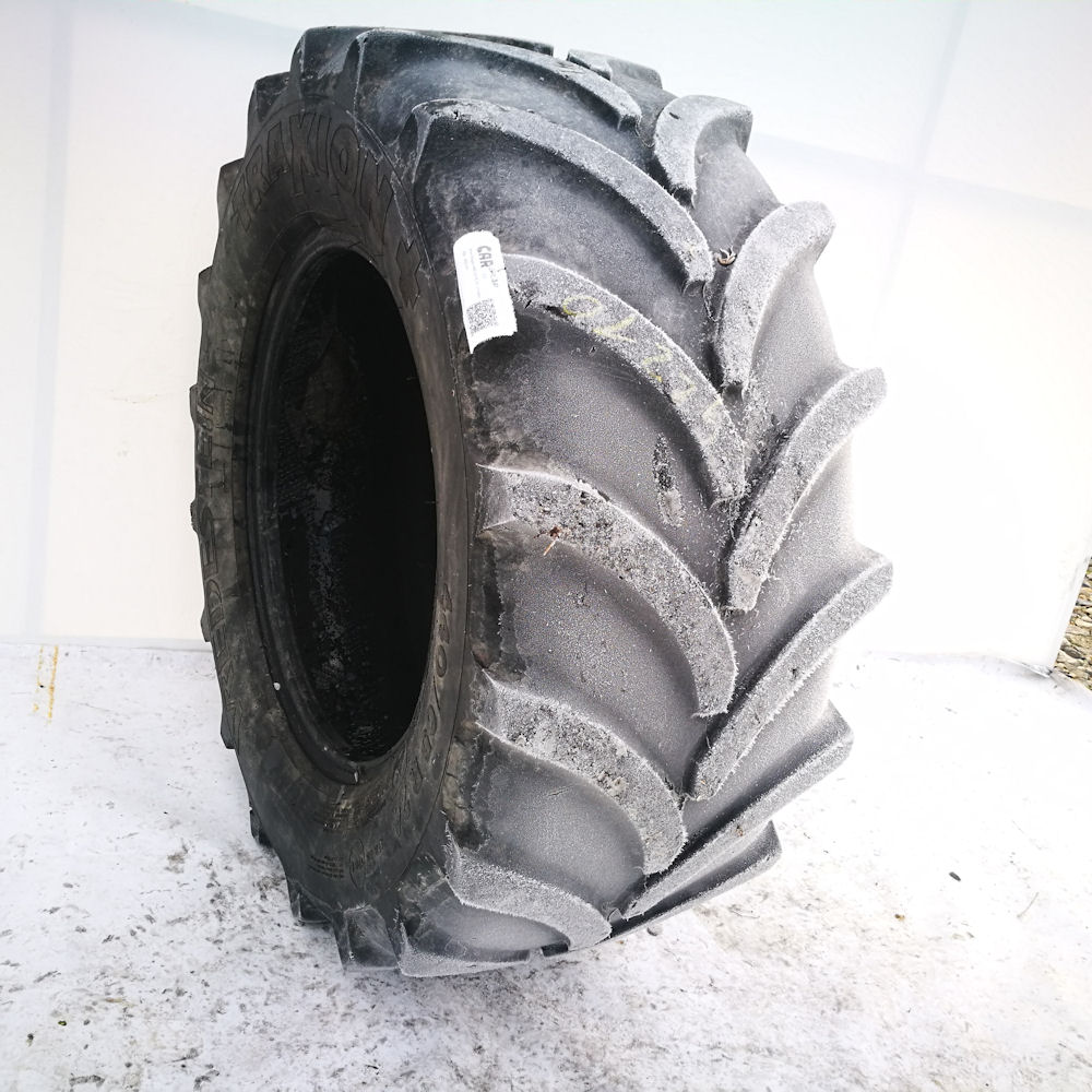  Cauciucuri 440/65 24  Vredestein