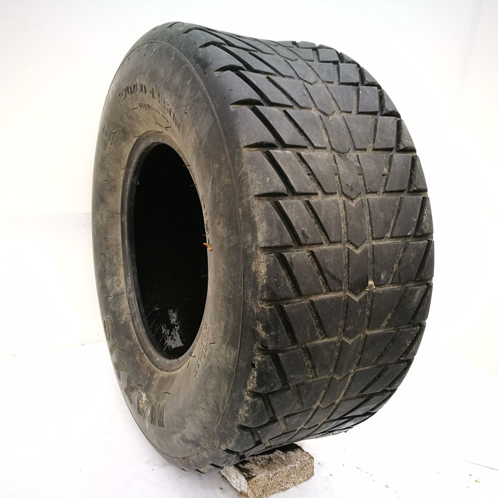  Cauciucuri 270/60R12 Maxxis