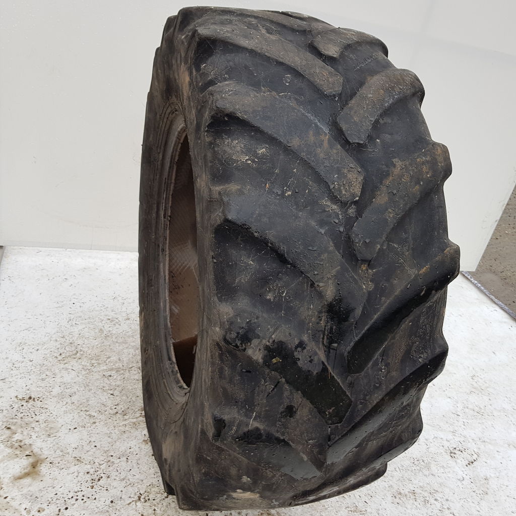  Cauciucuri 440/65 24  Goodyear