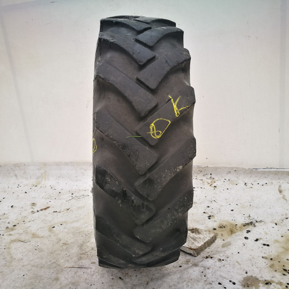  Cauciucuri 10.5 18 (10.5/80R18) Semperit