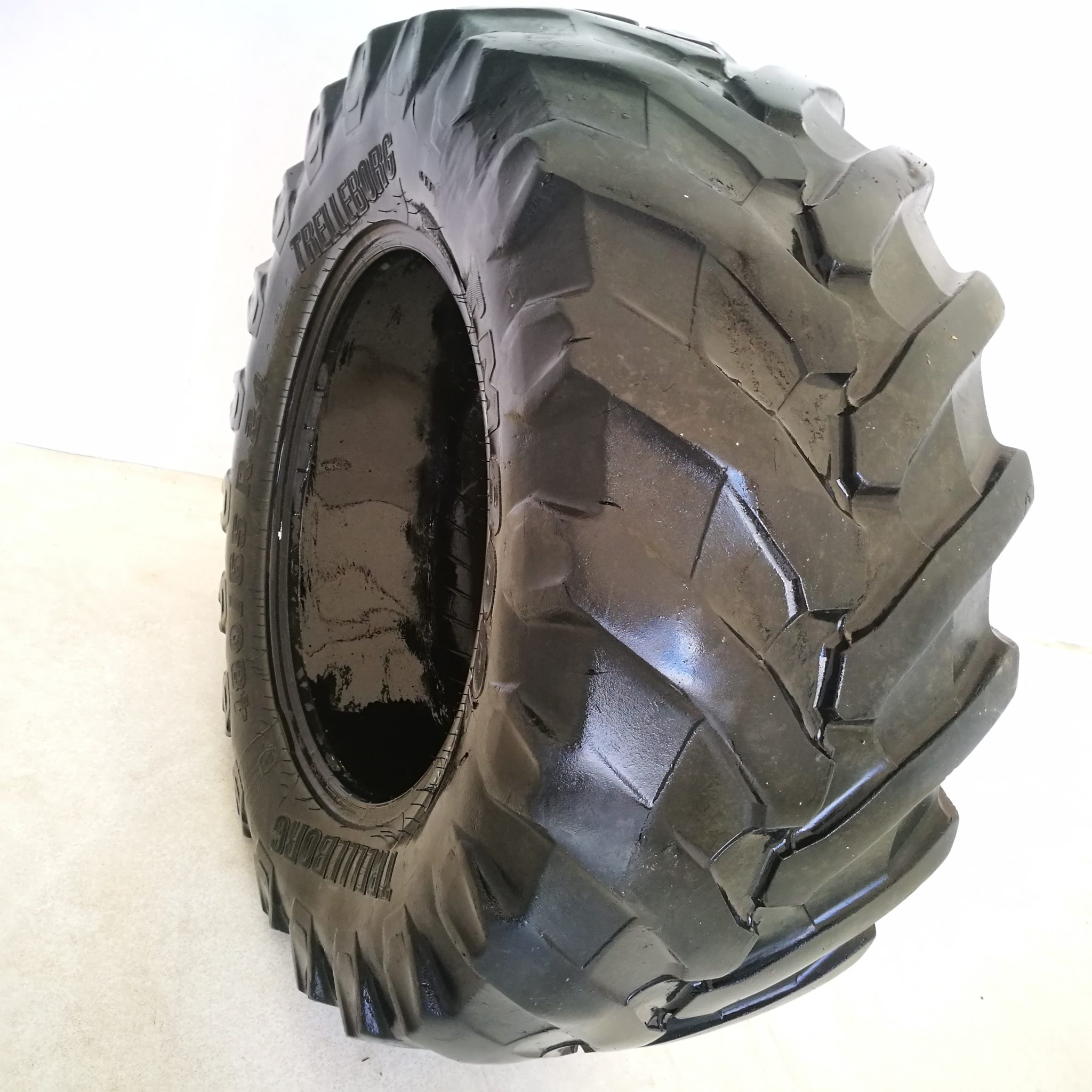  Cauciucuri 480/65R24 Trelleborg