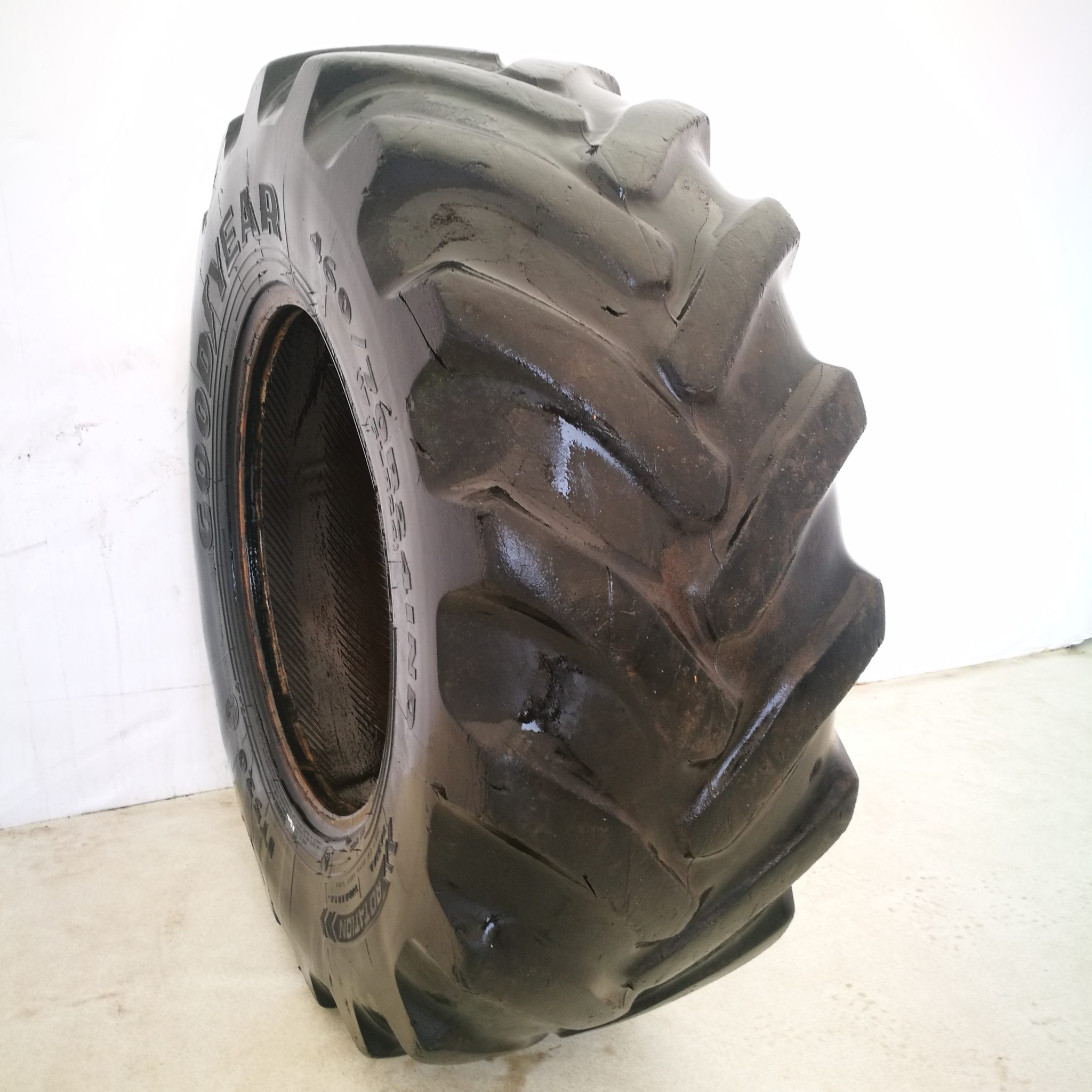  Cauciucuri 460/70R24 Goodyear