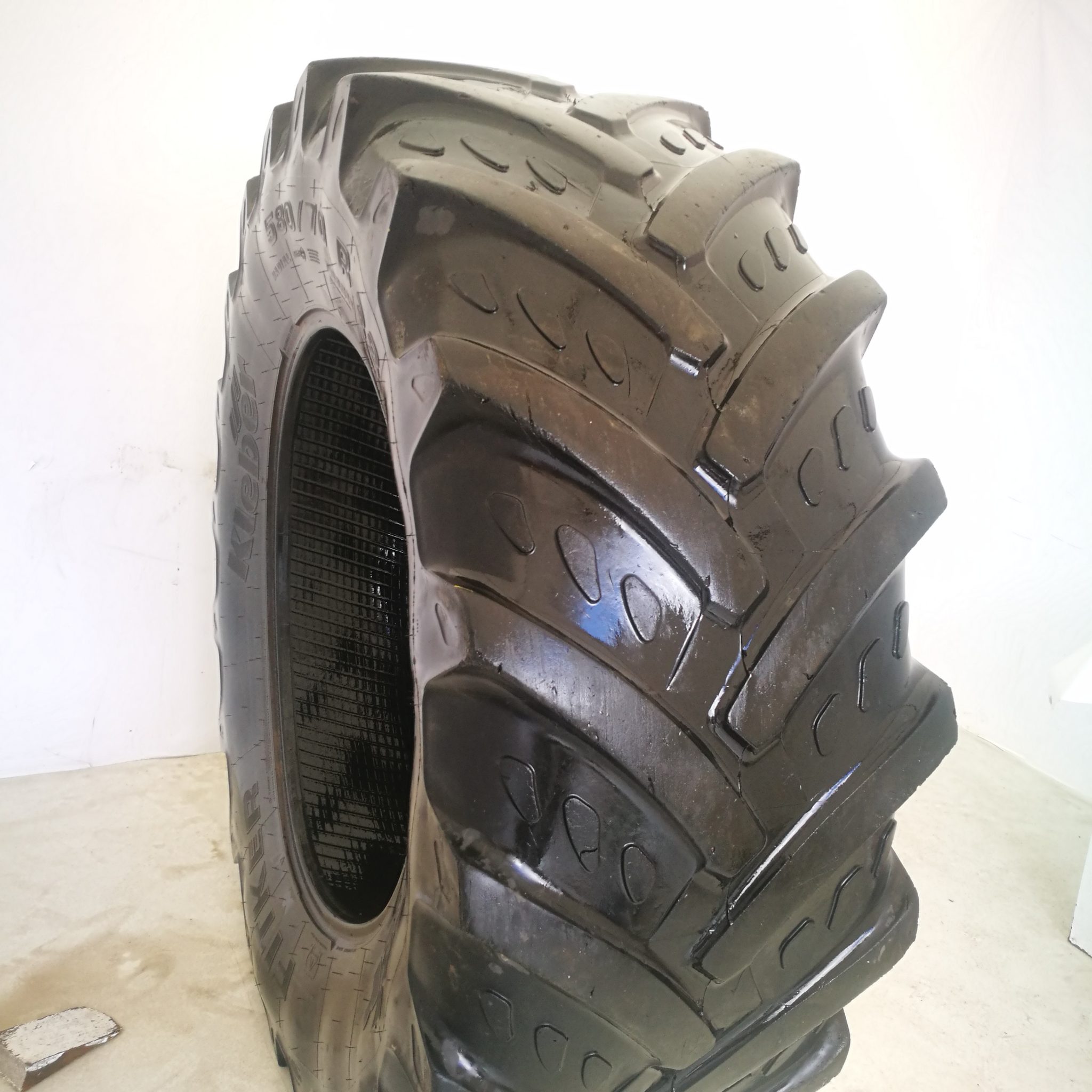  Cauciucuri 580/70R38 Kleber