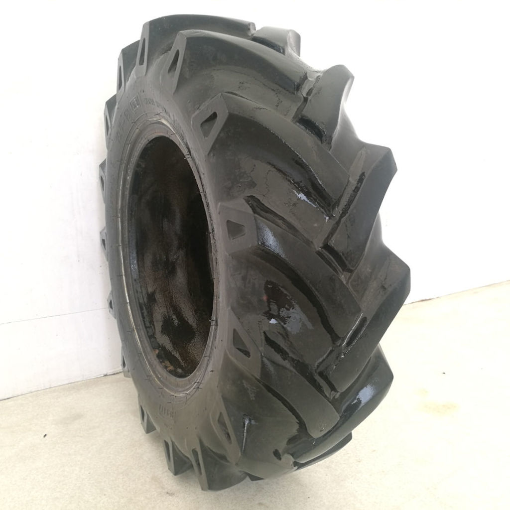  Cauciucuri 10.5 18 (10.5/80R18) Pirelli
