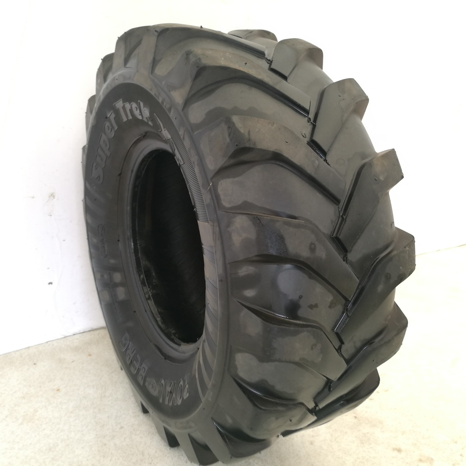  Cauciucuri 460/165R8 Royalberg