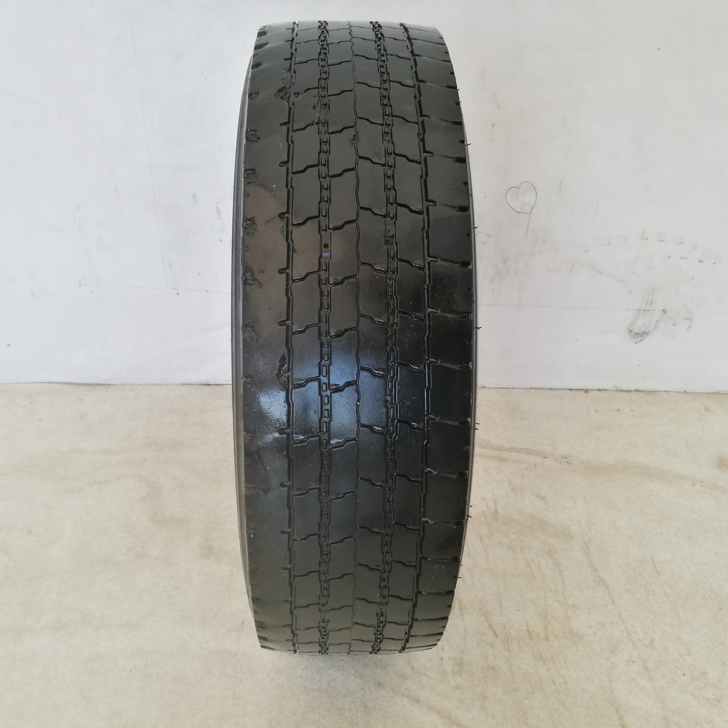  Cauciucuri 215/75 17.5  Pirelli